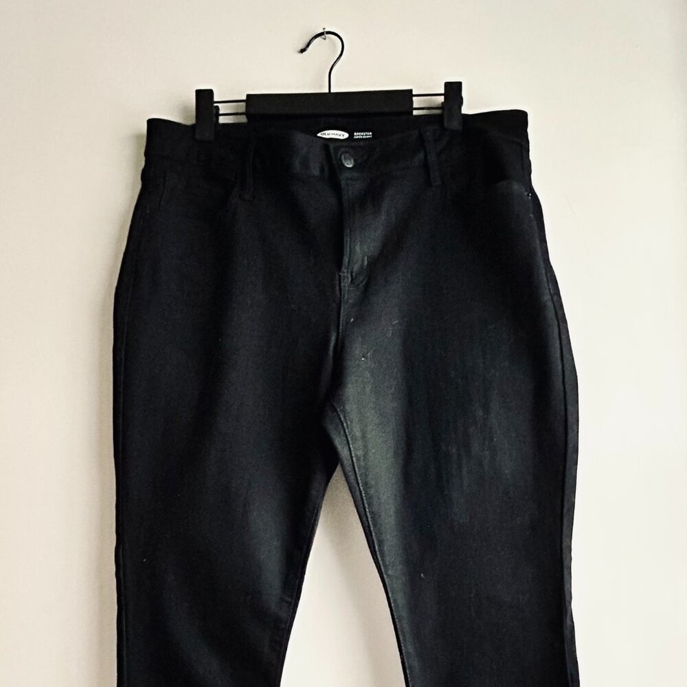 Old Navy Rockstar Super Skinny Jeans in Black Size 14 Short
